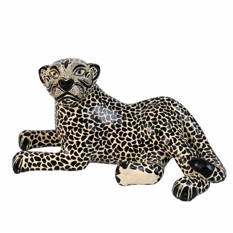 Jaguar acostado