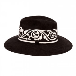 Sombrero de gamuza color negro
