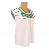 Blusa tradicional bordada en color verde